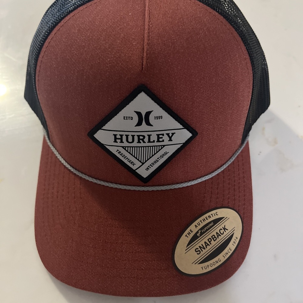HURLEY Diamond PATCH HAT Cap SNAPBACK Triad 2.0 Trucker Mesh One Size Rust Black